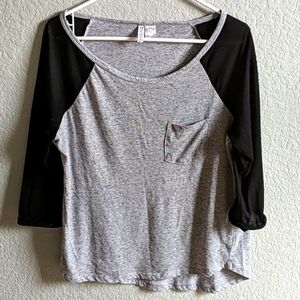 H&M Divided Basic baseball T-shirt